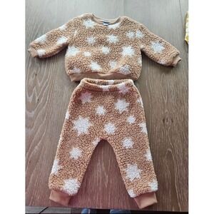 Old navy baby boy set 12-18 mos